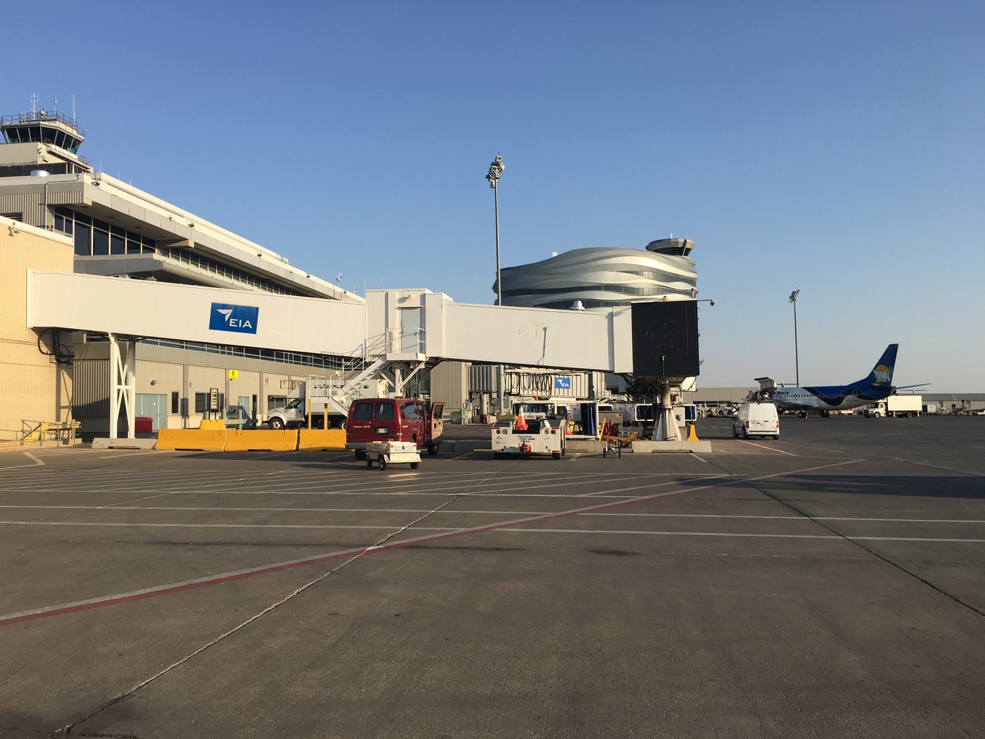 Aircraft on the apron at Edmonton International Airport